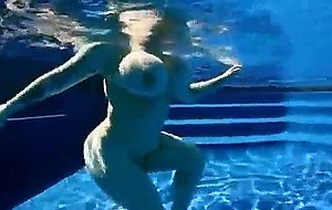 Big bbw tits underwater